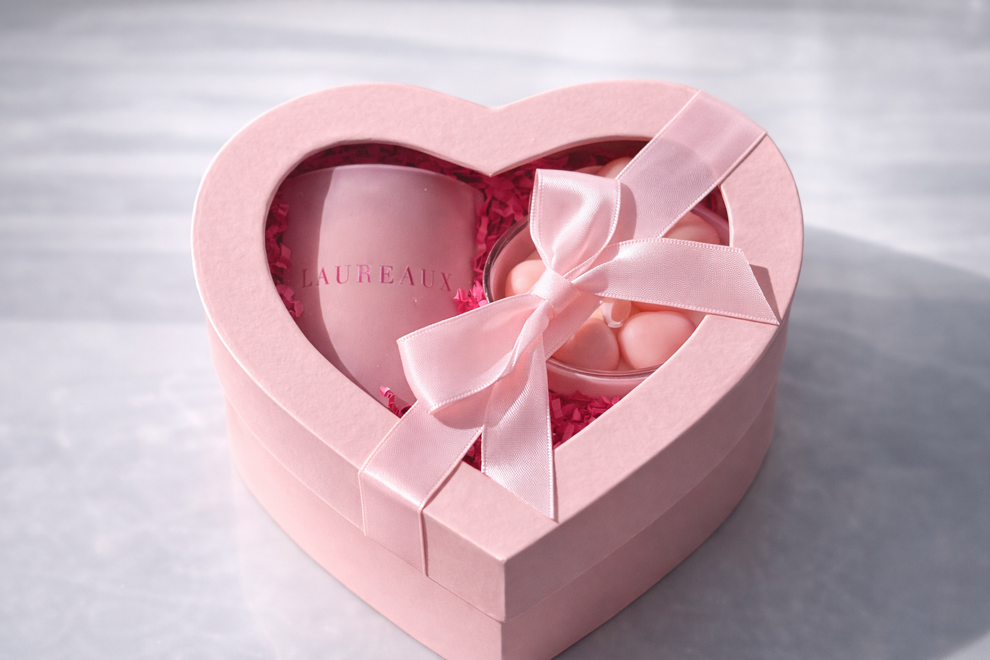 Limited Edition Valentine's Day Pink Heart Shimmer Candle Gift Set - Bisou Vanille