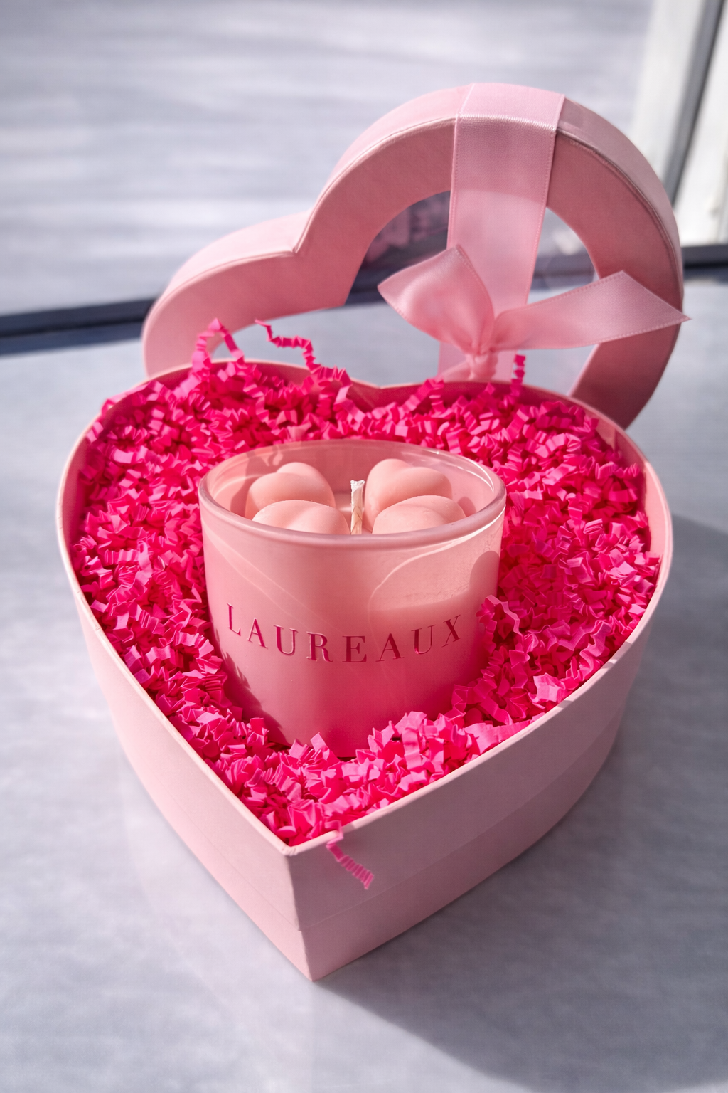 Limited Edition Valentine's Day 7oz Pink Heart Shimmer Candle - Bisou Vanille
